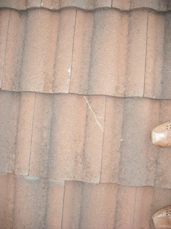 Duncraig Building Inspection - Cracked Roof Tiles